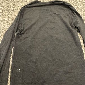 Lululemon Men’s Long Sleeve Tee Medium